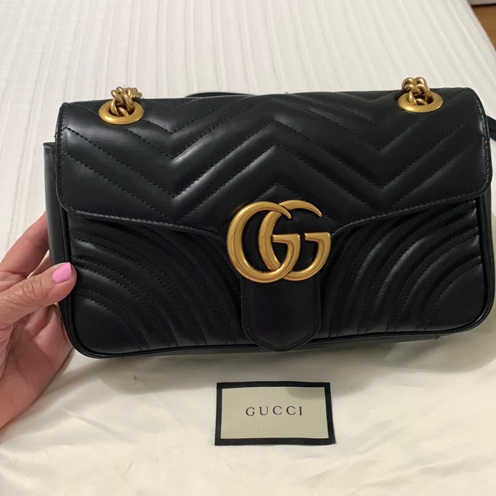 GG Marmont Small Shoulder Bag